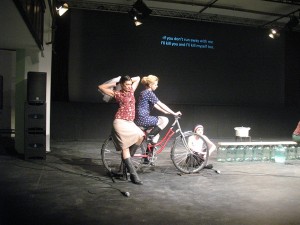 Scene from the performance. Source: theatre-cultures.com