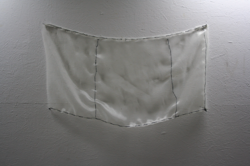 Daniel Tristan - tricolor 1, textil, 2012 - realizat în cadrul proiectului „Ceilalți Noi”, coordonat de Veda Popovici